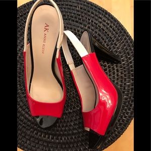 ANNE KLEIN TRI-TONE Sz8.5M SLING BACKS